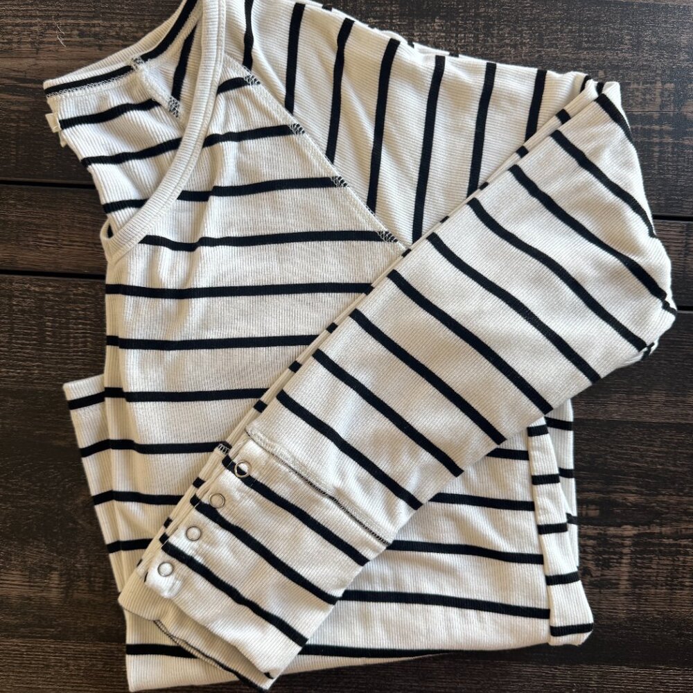 Womens long sleeve top | Size Large | Maurices